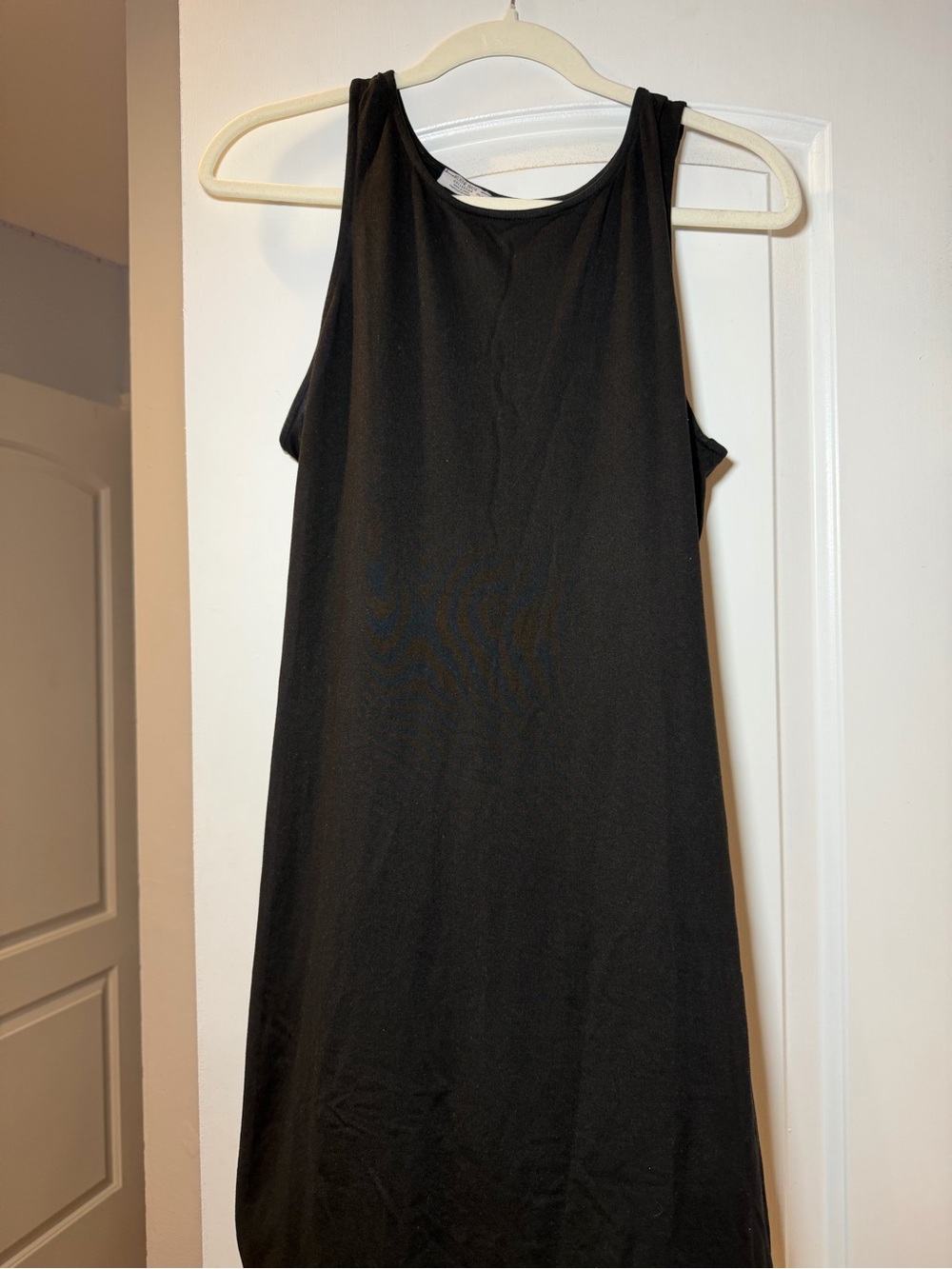 Classic Black Sleeveless Shift Dress